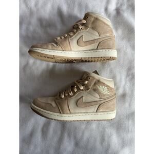 Size 8 - Air Jordan 1 SE Mid Legend Light Brown W